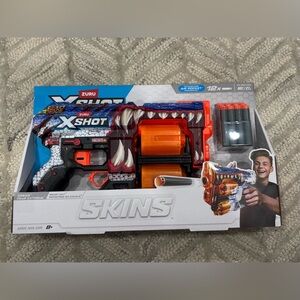 X-Shot Skins Blaster - Orange and Blue